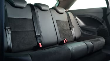SEAT Ibiza Cupra 2016 - rear seats