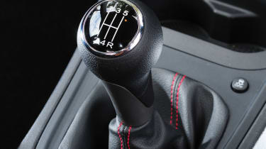 MG3 manual gearbox