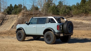 Ford Bronco 16