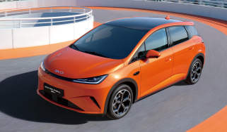 BYD Dolphin G DM-i - front cornering