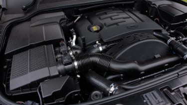 Land Rover Discovery 4 engine