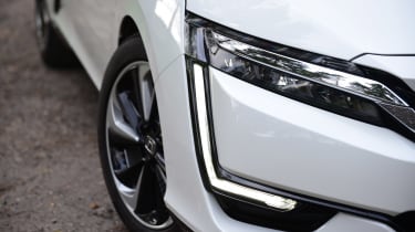 Honda Clarity - front light detail