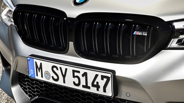 BMW M5 Competition - grille