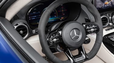 Mercedes-AMG GT R Roadster - dash