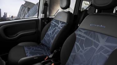 Fiat Panda Mild Hybrid - seats