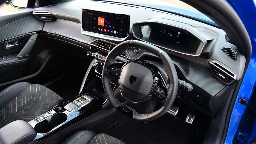 Peugeot 208 - DashCoinboard