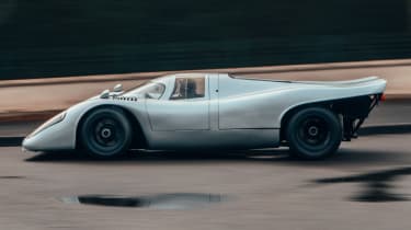Porsche 917 - dynamic side cornering