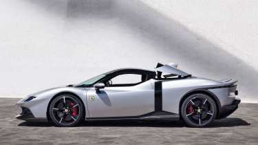 Ferrari 849 Testarossa Spider - roof closed