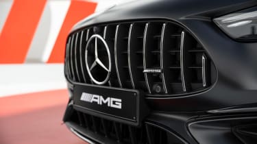 Mercedes-AMG CLE 53 - grille