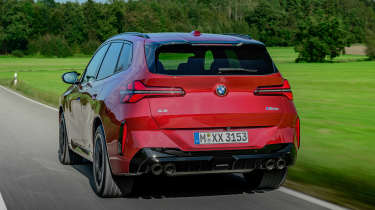 BMW X3 - rear action