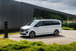 Mercedes EQV - charging