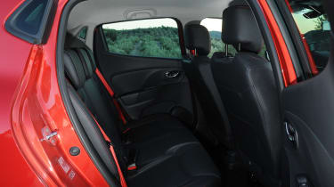 Clio Renaultsport 200 EDC Lux rear seats