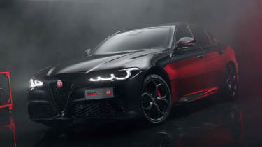 Alfa Romeo Giulia Edizione Luna Rossa - front