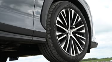 Lexus RZ 450e - alloy wheels