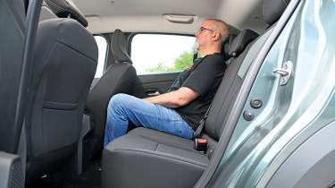 Dacia Sandero Stepway - rear seats