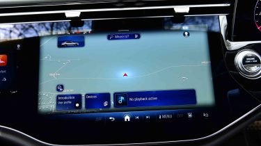 Mercedes E-Class E 300 e - sat-nav screen