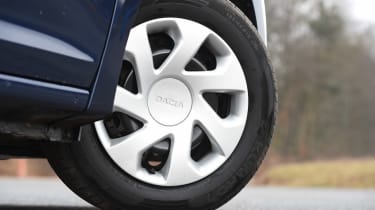 Dacia Sandero facelift - wheel detail