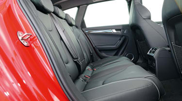Audi RS4 - rear seats