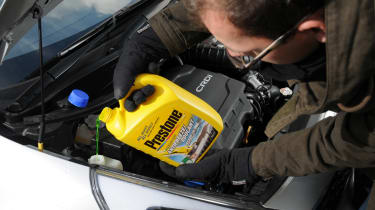 What is antifreeze? And how to check your engine coolant 