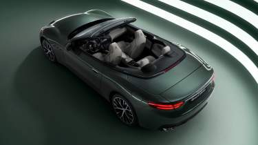 Maserati GranCabrio 490-CV - rear quarter 