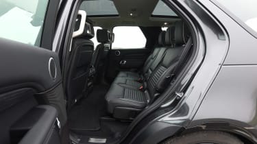 Land Rover Discovery HSE Si6 - rear seats