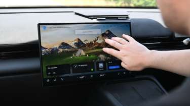 Omoda 7 SHS-P Noble Tech - sliding screen