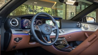 Mercedes E-Class Cabriolet - dash