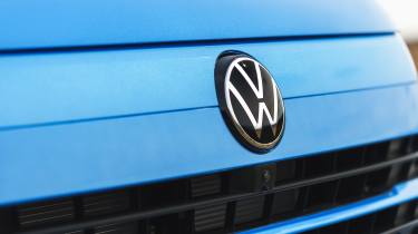 Volkswagen Transporter - front badge
