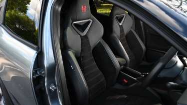 Alfa Romeo Junior Elettrica Veloce - seats