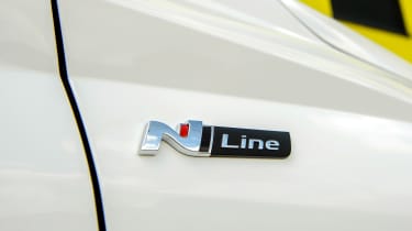 Hyundai i20 N Line - side badge
