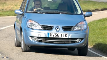 Renault Scenic 03 09 Review Auto Express