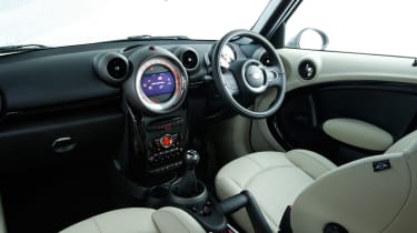 MINI Countryman dash