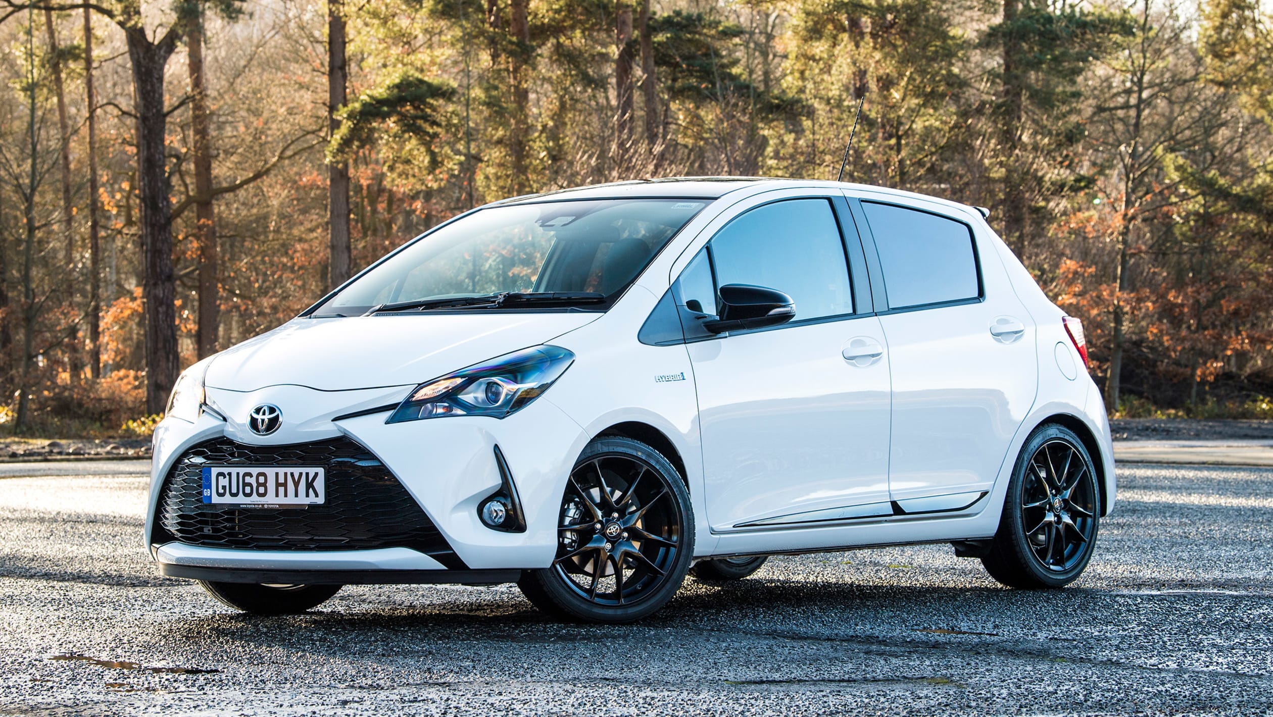 New Toyota Yaris Gr Sport Review Pictures Auto Express