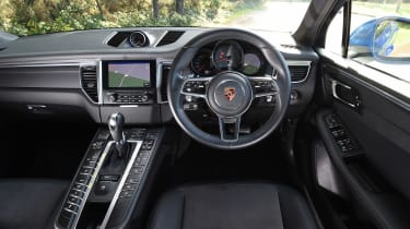 Porsche Macan - dash