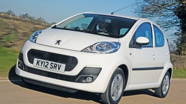 Peugeot 107 front tracking