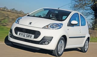 Peugeot 107 front tracking