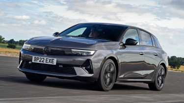 Vauxhall Astra Mk8 - front tracking
