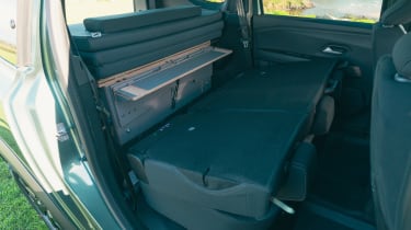 Dacia Jogger Extreme Sleep Pack - folded rear seats