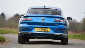 Volkswagen Arteon eHybrid - rear cornering