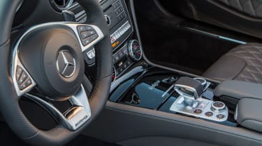 Mercedes-AMG SL 65 - steering wheel and centre console
