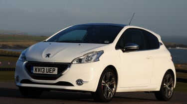 Peugeot 208 GTi front static