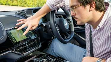 Apple CarPlay Ultra - interior