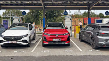 Citroen e-C5 Aircross - charging front