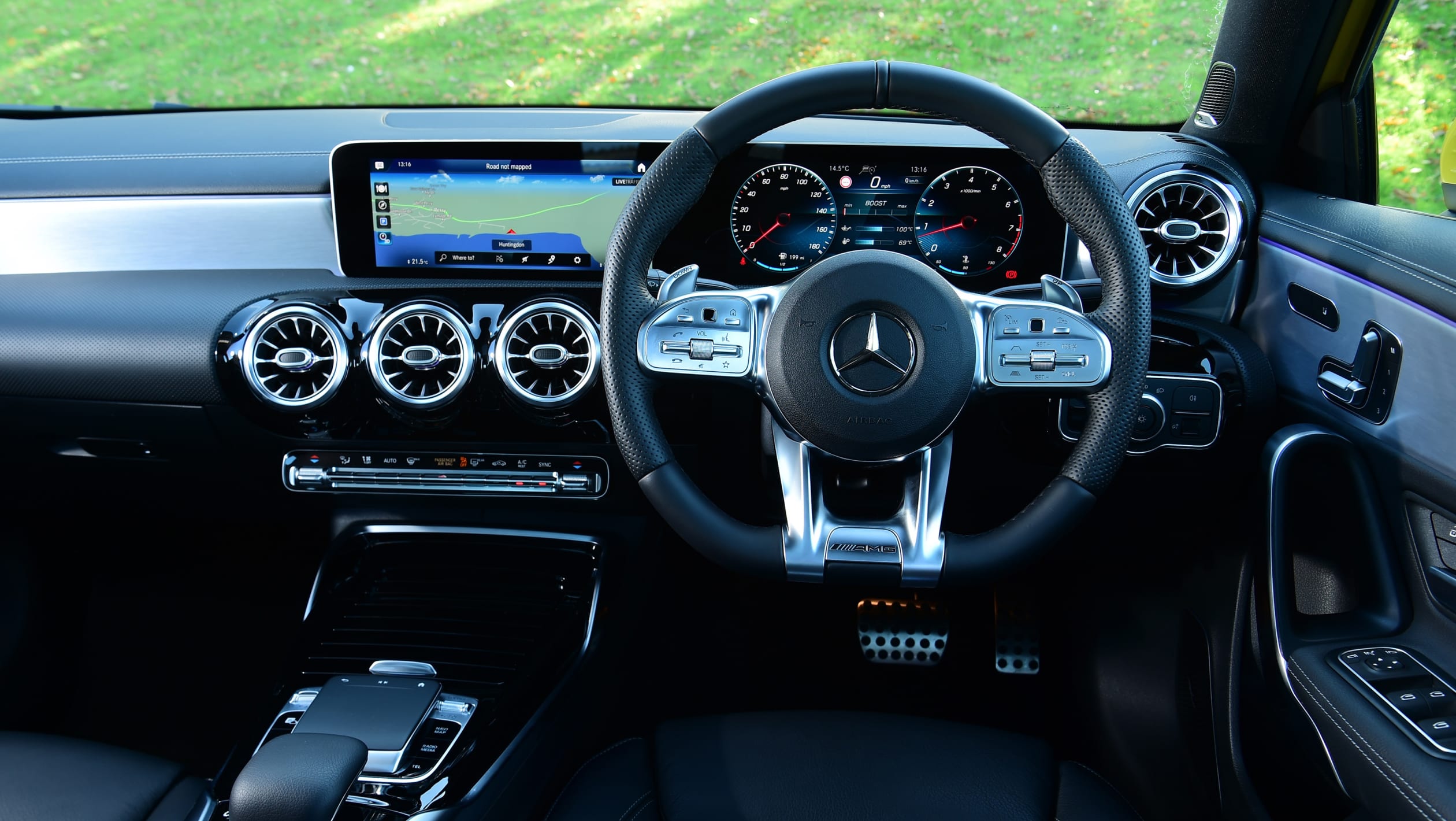 [Imagen: Mercedes-AMG%20A35%20vs%20Audi%20S3-34.jpg]