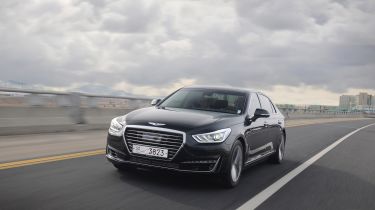 Genesis G90 first drive - front tracking