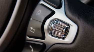 Aston Martin DB11 2016 - steering wheel buttons