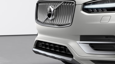 Volvo XC90 facelift - front end