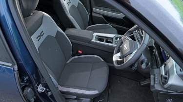 Dacia Bigster - front seats