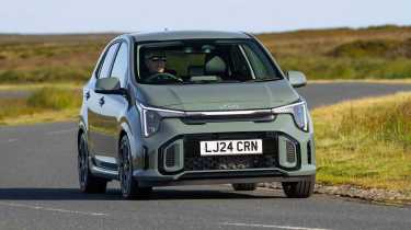 Kia Picanto - front cornering left