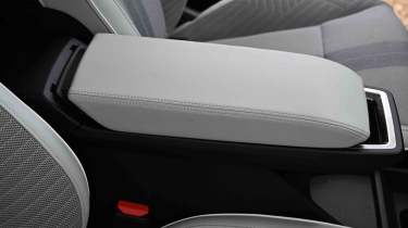 Renault Scenic - centre console storage